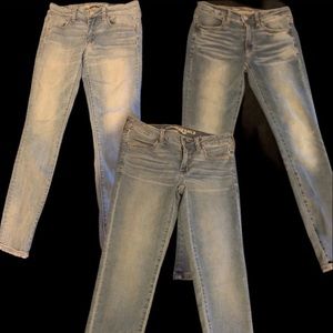 3 pairs of American eagle jeans